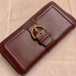 Coach burgundy leather wallet